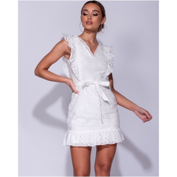 Dresses & Skirts - Last one on sale! Lace mini dress